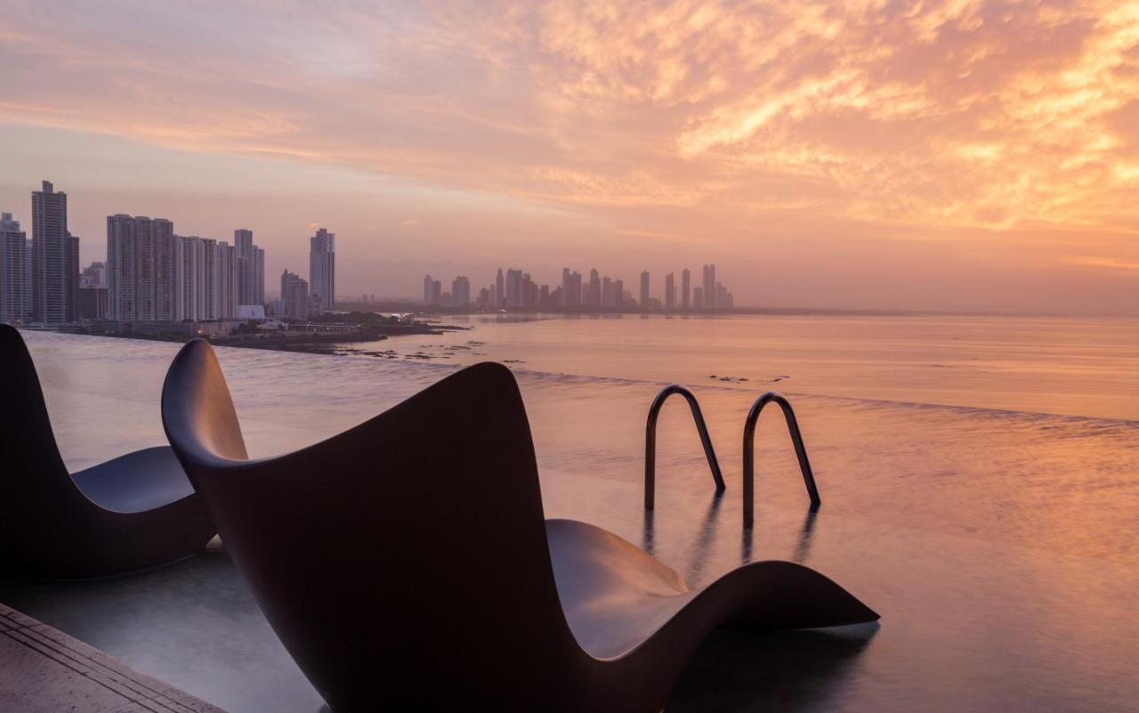 Jw Marriott Panama Otel Dış mekan fotoğraf View of the city from the Bay of Biscay