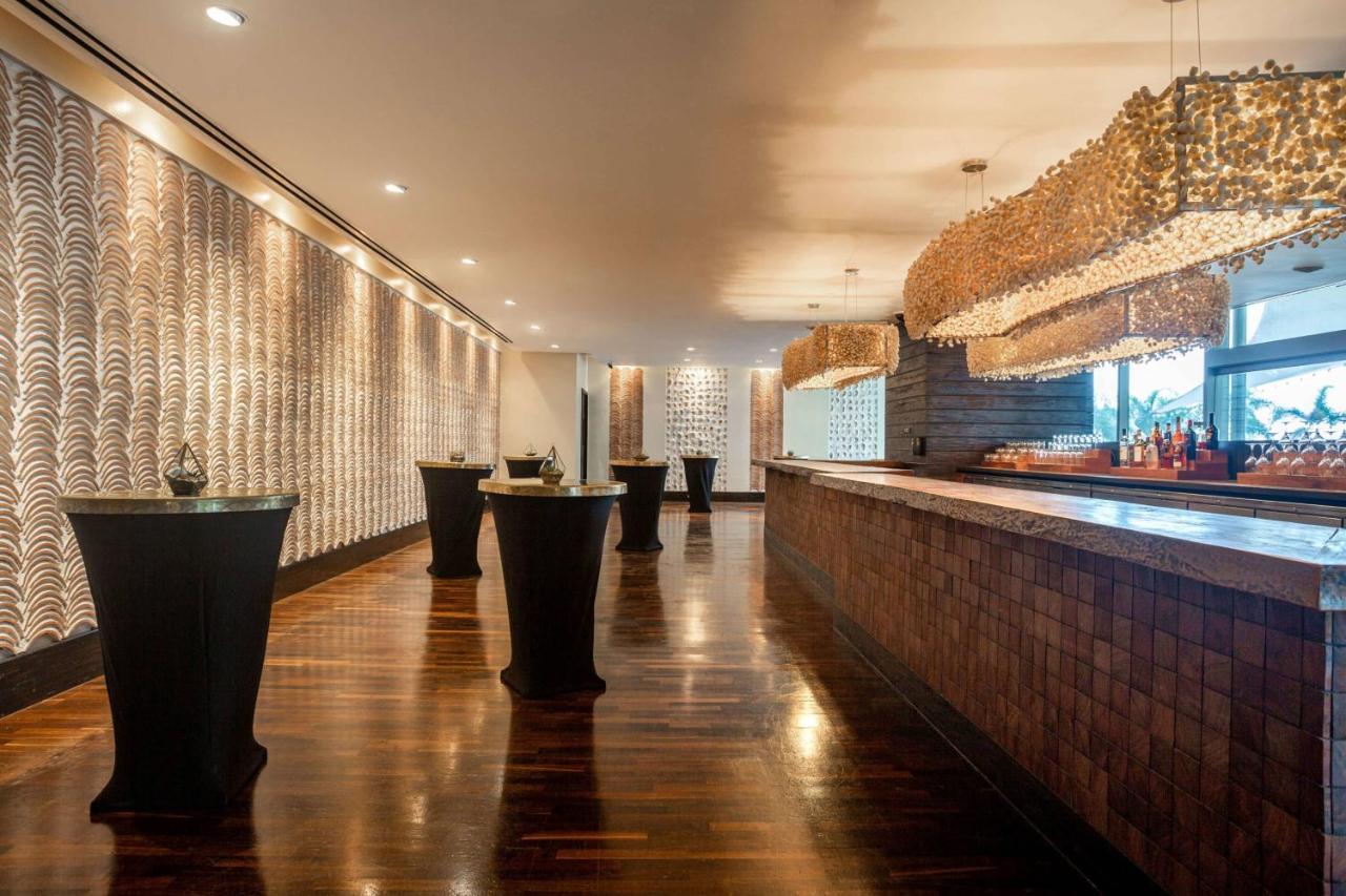 Jw Marriott Panama Otel Dış mekan fotoğraf The bar at the 101 Lounge