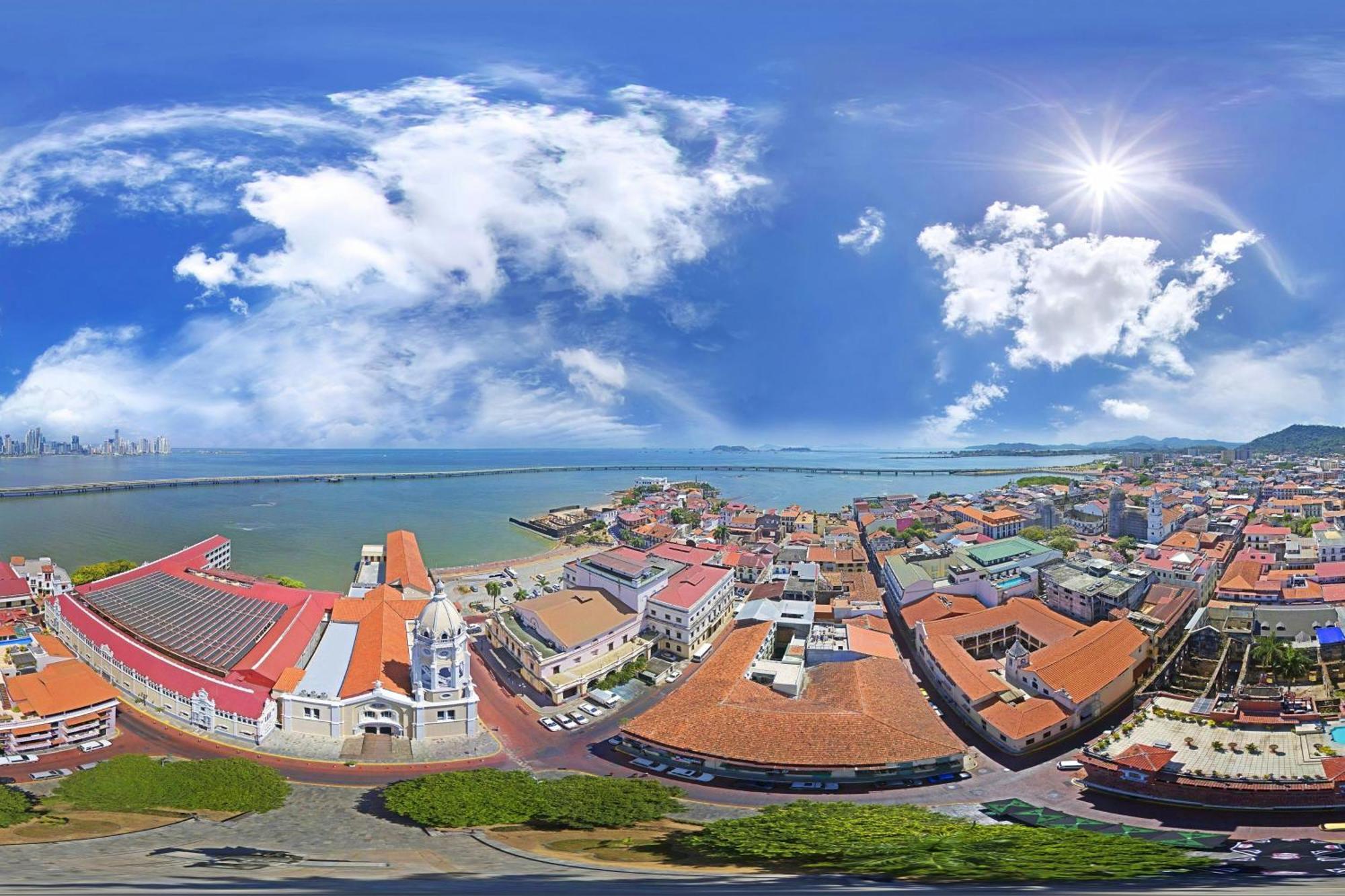 Jw Marriott Panama Otel Dış mekan fotoğraf Aerial view of the town
